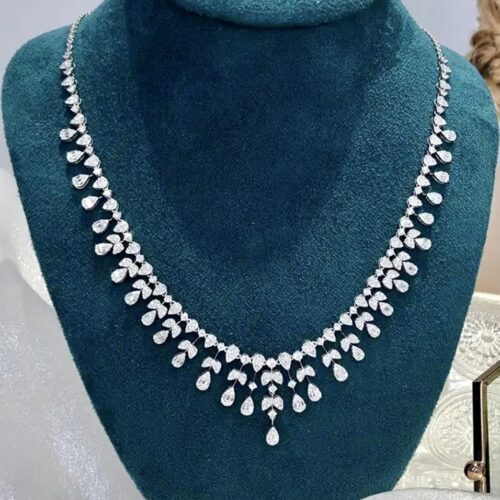 Stunning Red Carpet Chandelier Diamond Necklace Set In 18 Karat White Gold.